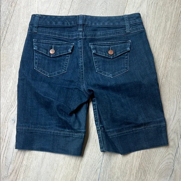 Cabi Bermuda denim shorts #891. Size 4 - Picture 3 of 4